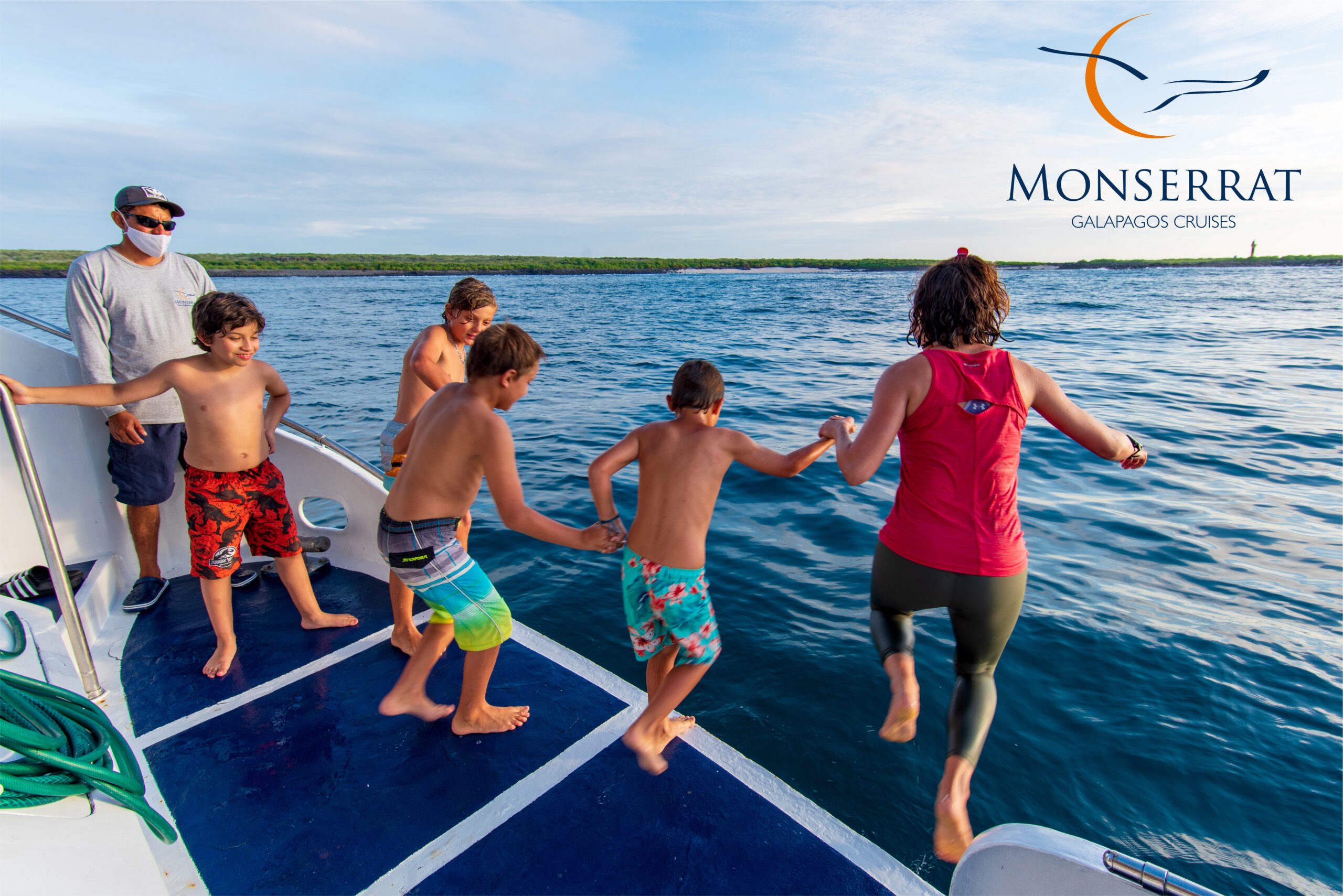 Galatrails - Mapping your adventure Monserrat-Galapagos-Cruises-Guest-Experience-Families-10-High-Res-scaled Monserrat  
